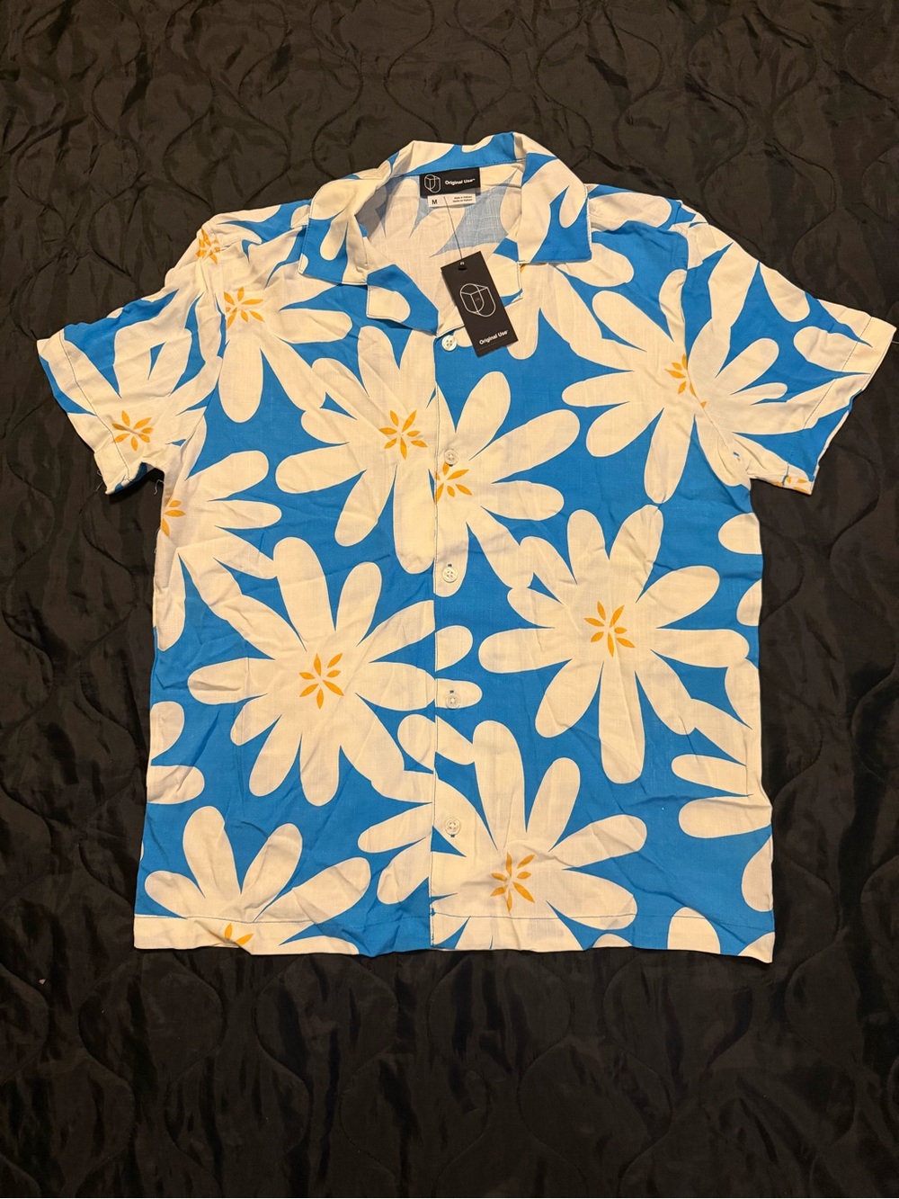 Original Use  men’s Short-Sleeve Button-Down polo shirt with White Daisy Print